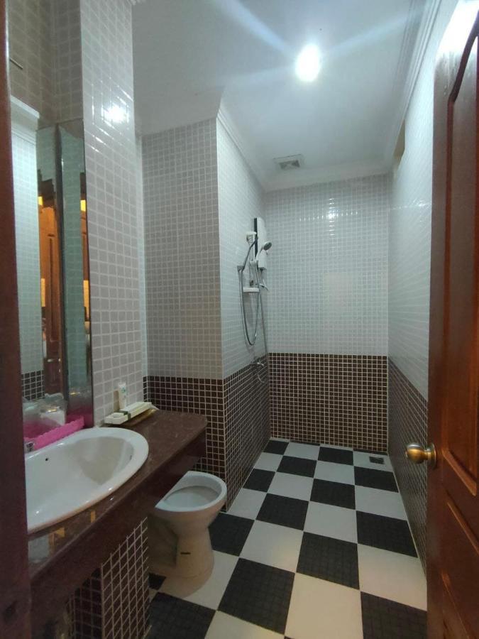 Spean Meas Hotel Phnom Penh Bagian luar foto